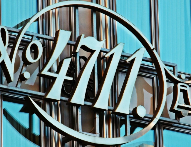 A close up of the number 4 7 1 on a building